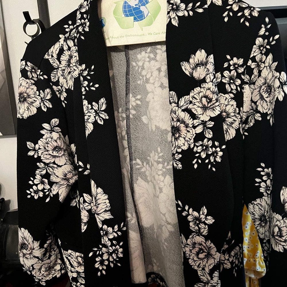 Floral Blazer
